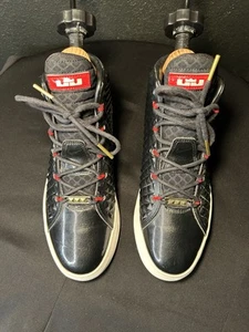 Nike Lebron 12 XII NSW Lifestyle QS Size 9.5 Black Challenge Red 716417 001 - Picture 1 of 21