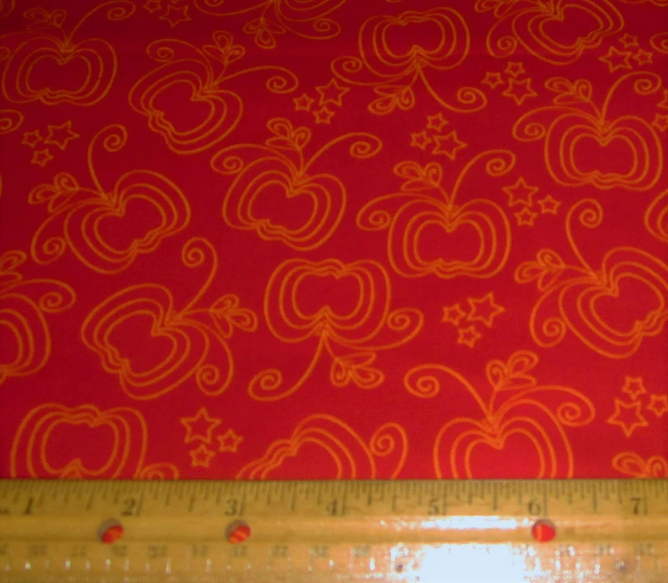 1 yarda ESQUEMA NARANJA CALABAZAS y ESTRELLAS en ROJO 100% Tela Algodón HALLOWEEN Foto 1 de 1