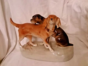 Vintage Royal Dux Hunting Dogs Figurine - Picture 1 of 4