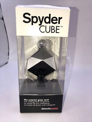 Datacolor SpyderCube - Herramienta de calibración avanzada 3D y solución de perfilado para... Foto 1 de 4