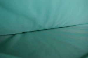 TELA DE LENCERÍA VERDE - PESO LIGERO SUAVE - NAILON - ROPA DE NOCHE - 1m x 150cm - Reino Unido - Imagen 1 de 3