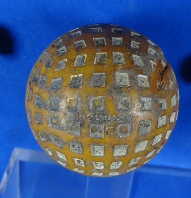 ANTIQUE VINTAGE MESH GOLF BALL DUNLOP 4 VINTAGE GOLF TEES DISPLAY BOX - Image 1 of 4
