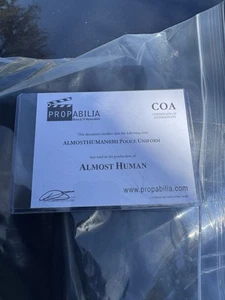 Divisa Polizia Usata Produzione Quasi Umana Con Propabilia COA e 2 Toppe - Foto 1 di 3