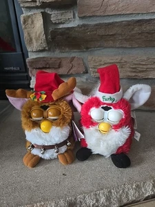 Furby VTG 1999 Christmas Reindeer And Santa Hat Holiday - Picture 1 of 5