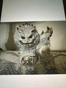Vintage Porcelain Foo Dog - Picture 1 of 10
