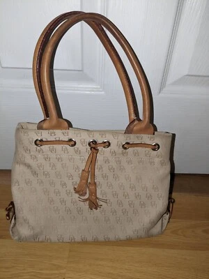 BOLSO DE MANO PEQUEÑO VINTAGE Foto 1 de 3