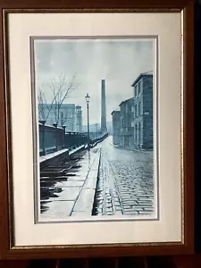 Signierter limitierter Druck von Stuart Hirst "Road To The Mill" Saltaire - Bild 1 von 5