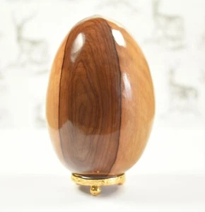 Lovely Decorative Hand Carved Turned Wood Egg - Picture 1 of 2