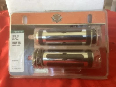 GENUINE HARLEY DAVIDSON Chrome and Rubber Hand Grips 56263-08 New - Image 1 of 2
