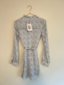 NEW Avec Les Filles Style: SNW70000-199-0117 Color: White/Black Tie Dress Size S - Picture 1 of 7