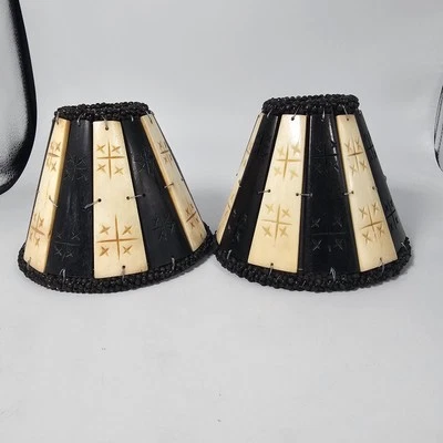 2 azulejos de hueso tallados artesanales a juego pantalla de lámpara madera con cuentas clip vintage Foto 1 de 4