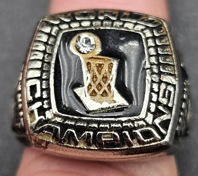 Réplica de anillo de campeonato de la NBA 2006 - Miami Heat 15 fuerte talla 11 Foto 1 de 4