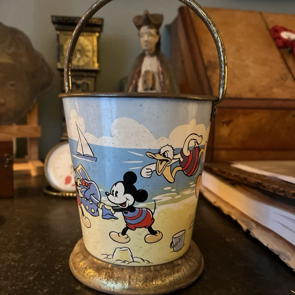 Ancien Seau de plage illustrations MICKEY -DINGO- DONALD - Photo 1/4
