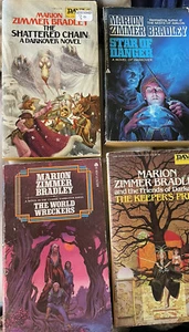 Lot of 4 Paperback Marion Zimmer Bradley - World Wreckers, Star Danger, + 2 More - Picture 1 of 2