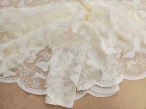 LORRAINE Scalloped Butterfly Lace Tablecloth 60 by 72-Inch Cream Beige Ivory - Picture 1 of 6
