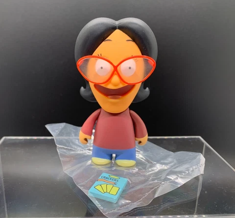 Bob's Burgers Kidrobot Linda with Crackers 3" Figure, Loose figure w/Accessory Cover