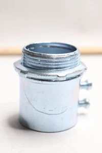 Set Screw Connector EMT Steel 1-1/2" - Picture 1 of 3
