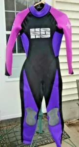 Heat Wave Full Body PRO AM Waterproof Seams Neoprenanzug 11/12 Lila/Magenta - Bild 1 von 2