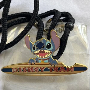 STITCH - Portatarjetas de identificación/crédito Disney Bolo Lanyard, exclusivo para miembros del elenco - Imagen 1 de 2