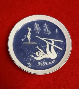 Mini placa montaña rusa vintage Rosenthal Alemania febrero (febrero) pareja esquí - Imagen 1 de 4