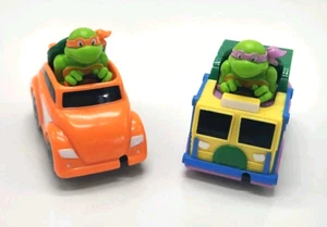 Teenage Mutant Ninja Turtles Michelangelo & Donatello Racer Cars (Funrise 2023) - Picture 1 of 4