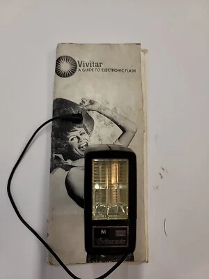 Vivitar Electronic Automatic Flash Model 202 With Manual - Image 1 of 4