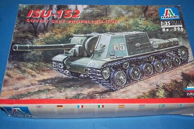 Italeri 296 - ISU-152 Soviet Self Propelled Gun  scala 1/35 - Immagine 1 di 2