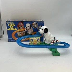 Vintage Talentoy Puppy Go Round batteriebetriebenes Spielzeug (mit 3 Welpen) VIDEO - Bild 1 von 12