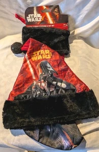 Juego de Medias y Sombrero de Papá Noel Star Wars Darth Vader Navidad. Nuevo con etiquetas.  - Imagen 1 de 6