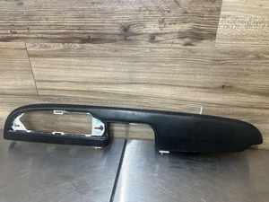 ✅ 2007 - 2009 Chevrolet GMC Door Panel Armrest Driver Black Front Left OEM - Picture 1 of 12