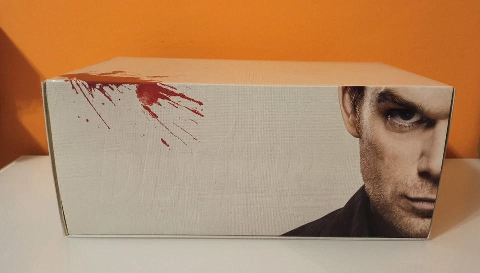 DEXTER SERIE COMPLETA DVD BOXSET CAJA DE MUESTRAS PAL ESPAÑA COLECCIONISTA - Imagen 1 de 4
