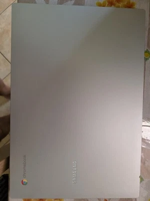 Chromebook Samsung - Immagine 1 di 4