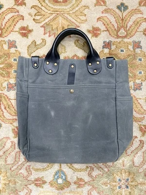 Bolso de Mano Winter Session Garrison Lona Encerada Gris Carbón Foto 1 de 4