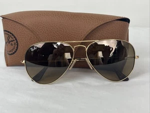 Gafas de sol Ray-Ban Aviator RB3025 marco dorado lentes degradadas marrones con estuche - Imagen 1 de 11