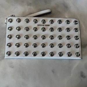 MICHAEL KORS Optic White Leather Studded Jet Set Travel Wristlet Clutch - Picture 1 of 5