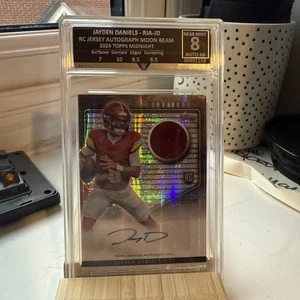 2024 Topps Midnight Jayden Daniels Rookie RC Horizon Signatures Auto RHS-JD - Bild 1 von 2