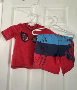 Costume da bagno Spiderman 2 pezzi UPF 50+ ragazzo taglia 5-6 camicia da bagno e bauli, Marvel nuovo con etichette - Foto 1 di 13