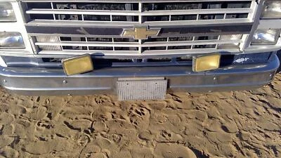 Chevy G20 Van 1985-1991 tira de relleno azul borde debajo de la parrilla sobre parachoques OEM Foto 1 de 4