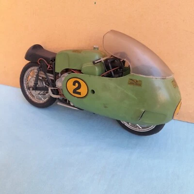 MODELLINO IN PLASTICA MOTO PROTAR scala 1:9 MOTO GUZZI, cm. 23, anni '60 VINTAGE - Immagine 1 di 4
