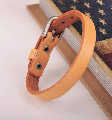 Brazalete con hebilla de cuero genuino envoltura única Simply Rock beige tostado JG458 para hombre Foto 1 de 4