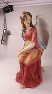Hermosa estatuilla de porcelana de ángel bisque vintage ángel alado 9" de alto - Imagen 1 de 7