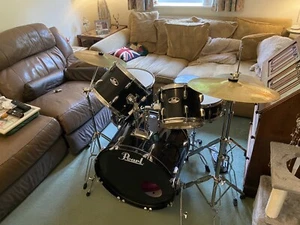 Pearl Roadshow Acoustic Drum Kit Used - Picture 1 of 18