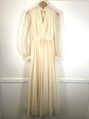 Berketex Brides Vintage Cream Lace & Chiffon Wedding Dress Size Modern UK 6 - Image 1 of 4