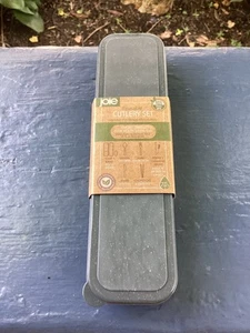 Joie Set Posate Riutilizzabili 1 Cucchiaio, Forchetta, Coltello, Astuccio, Bacchette, Cannuccia, Pennello - Foto 1 di 2
