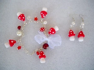 PARURE BRACCIALETTO E ORECCHINI IN FIMO FUNGO FUNGHETTO FATTI A MANO - Picture 1 of 1
