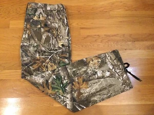 BNWOT’s Realtree Stretch Waist Realtree Edge Camouflaged Pants. Size XL (40x42) - Picture 1 of 11