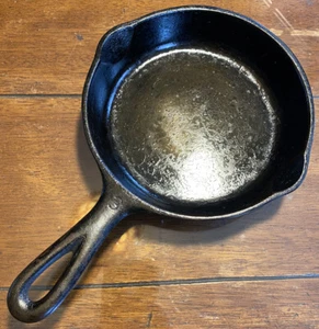 Wagner Ware Sidney -0- Cast Iron Skillet #3, 1053 H No Cracks - Picture 1 of 4
