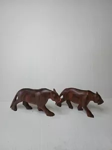Vintage Set Of 2 Wooden Lions Hand carved Wood - Picture 1 of 13