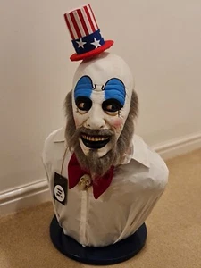 1:1 Torso Bust of Captain Spaulding - Overhauled TOTS Mask - Picture 1 of 6
