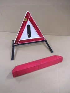 Retro Car Warning Triangle from the 1970's. - Picture 1 of 6